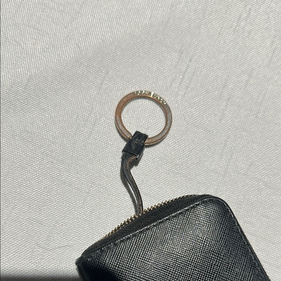 Tory Burch Black Wallet with Gold Logo - Picture 6 of 6